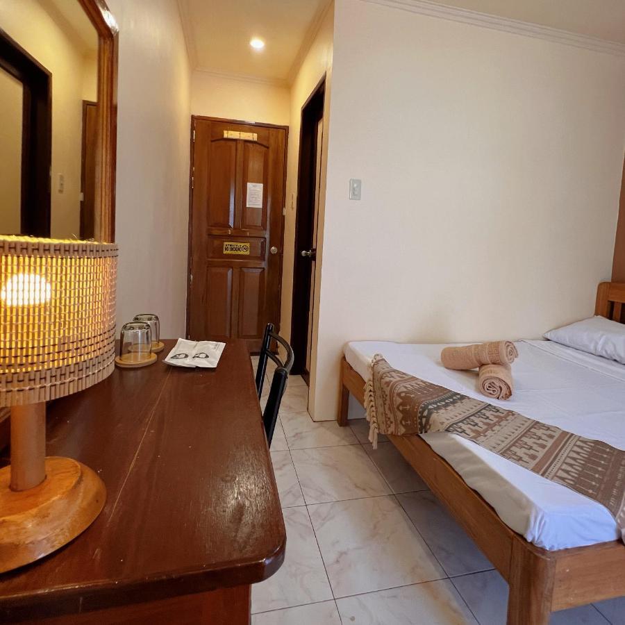 Balayong Pension Puerto Princesa Buitenkant foto