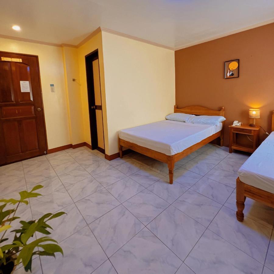 Balayong Pension Puerto Princesa Buitenkant foto