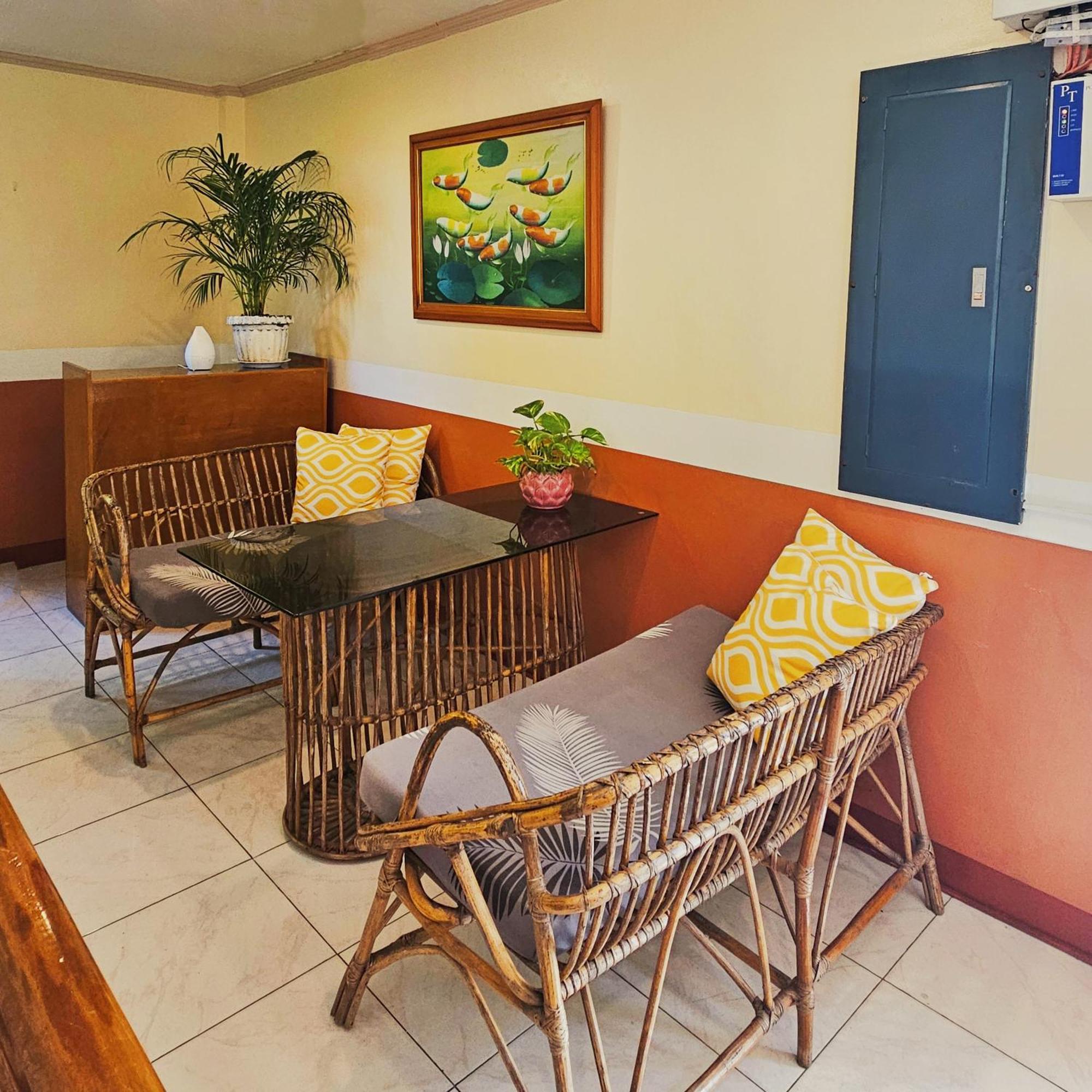 Balayong Pension Puerto Princesa Buitenkant foto
