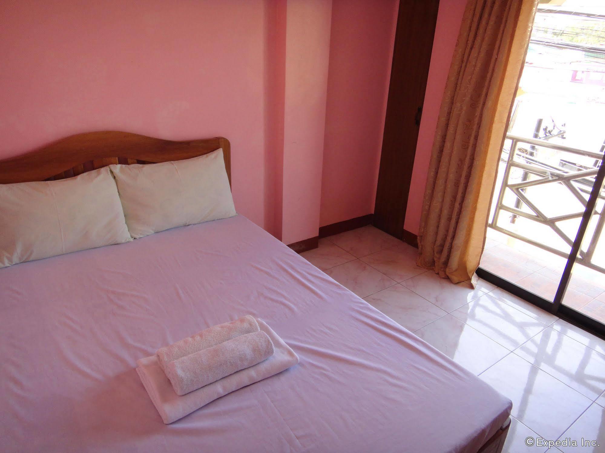 Balayong Pension Puerto Princesa Buitenkant foto